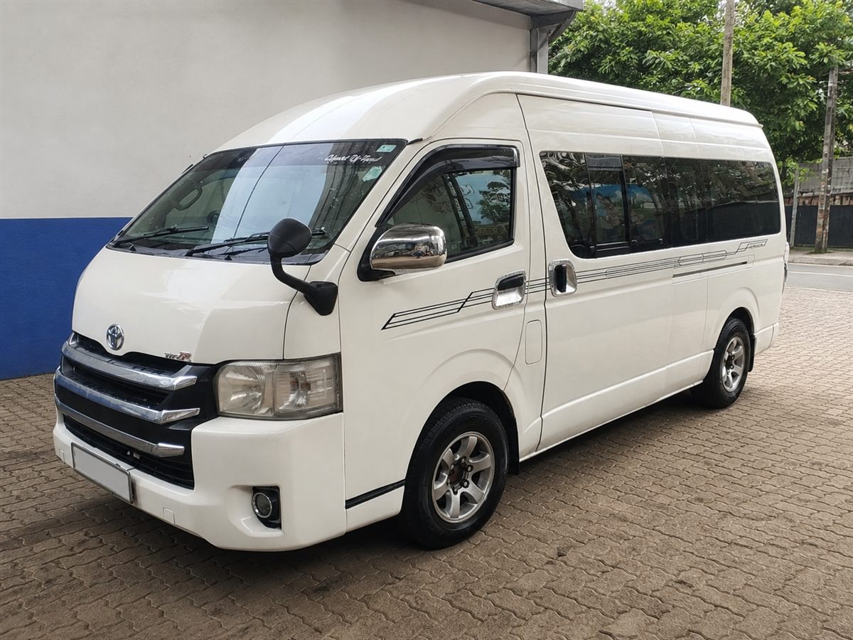 Toyota HiAce passenger van - front view